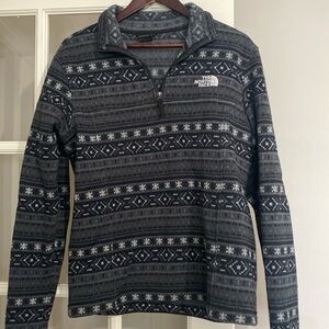 The North Face 1/4 Zip Men’s size medium